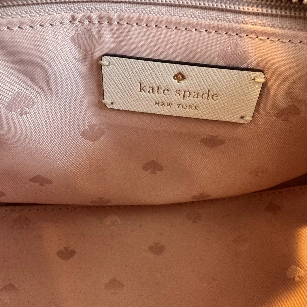 Kate Spade Vintage White Handbag - Picture 6 of 9